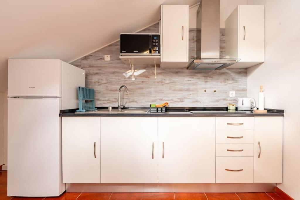 Ribeiro'S House, New Apartment With Amazing Sunsets Arco da Calheta  Exteriör bild